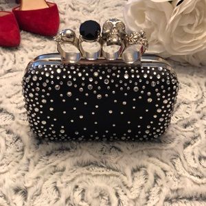 Skull and Gem Ring Clutch
